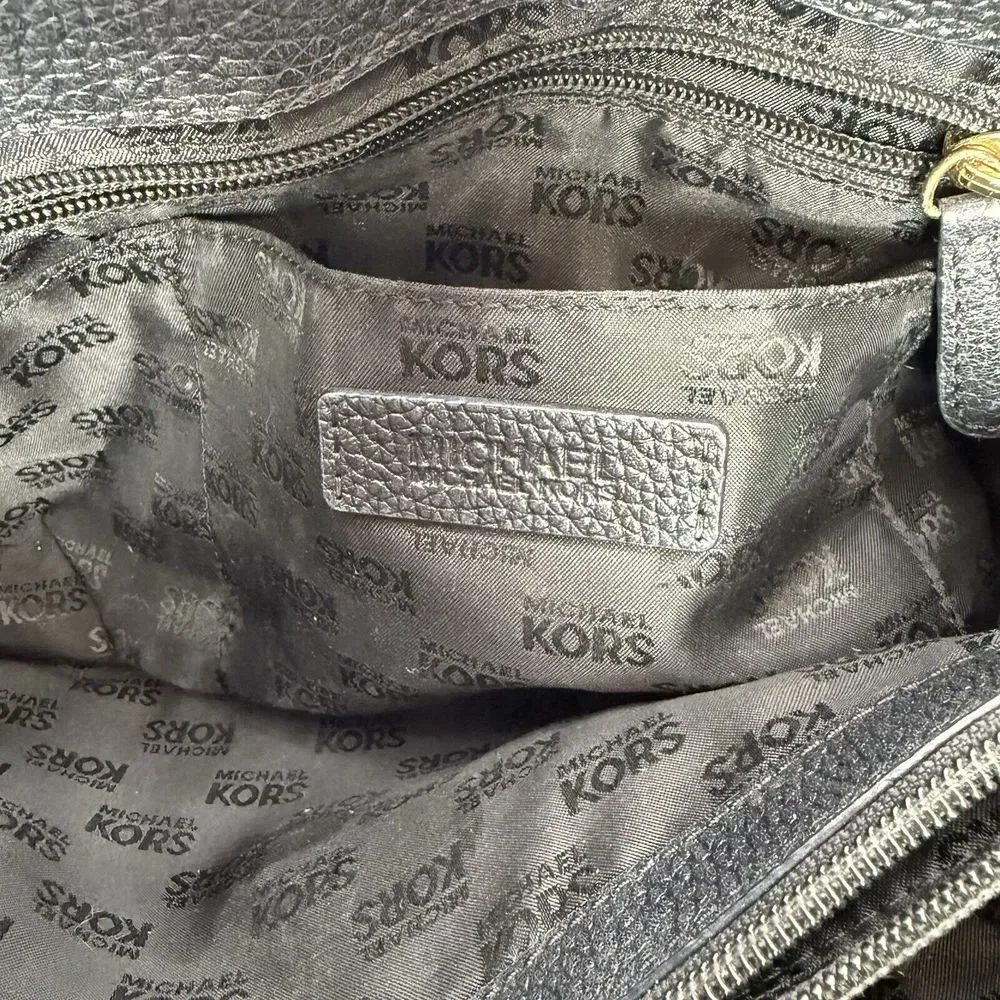 Michael Kors Pebbled Black Leather Bag With Gold Colored Logo Engraved‎ Hardware